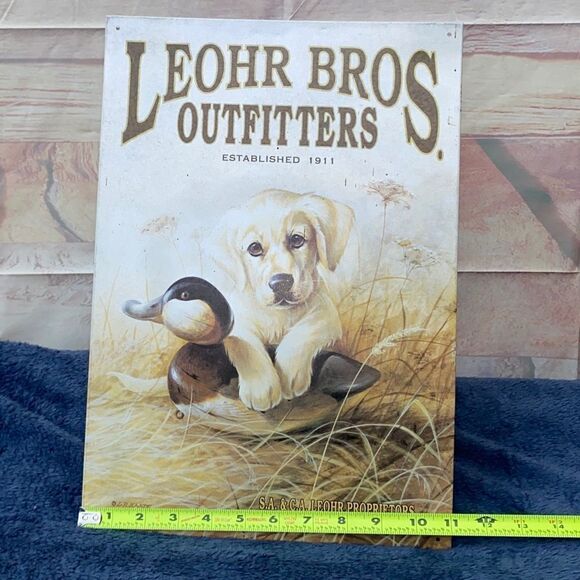 Lite metal wall sign of pup retriever and duck decoy in vintage setting - Picture 3 of 4